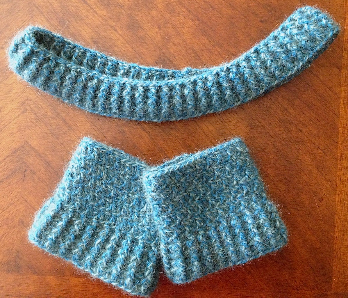 Illuminate Crochet: Crochet Luxe Wristwarmer and Headband Set Pattern